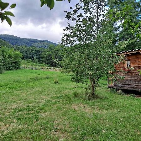 Charmante Roulotte Atypique Jaujac Buitenkant foto